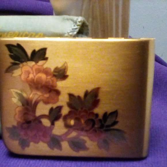 ELGIN AMERICAN COMPACT VINTAGE GOLDEN BRASS 1950s - Picture 2 of 9